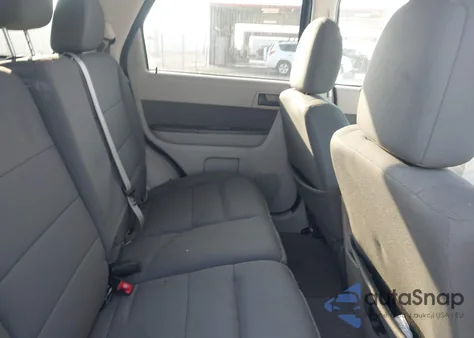 2010 Ford Escape Xlt from USA, damaged, VIN 1FMCU0D73AKA13030